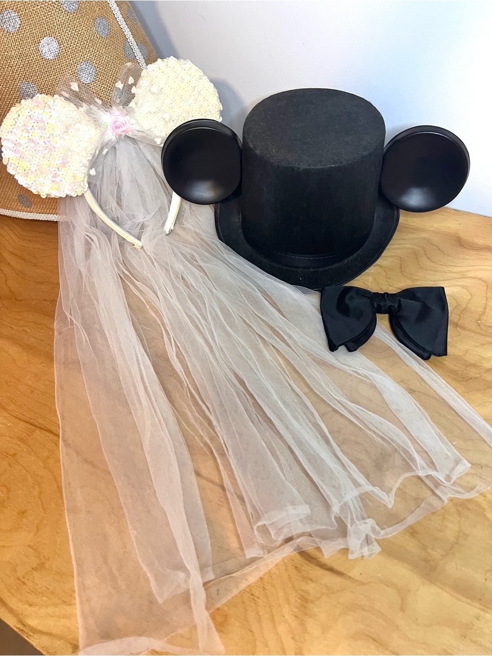 Disney Minnie Bridal Veil Ears , Vintage Mickey Tophat